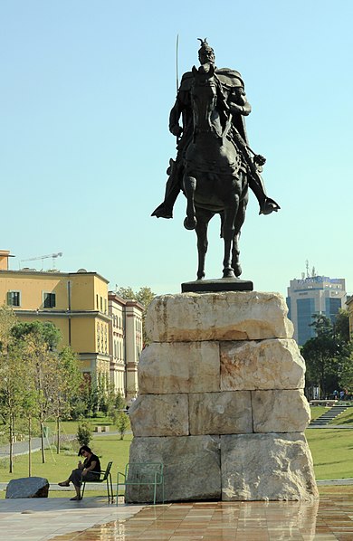 Skanderbeg Monument