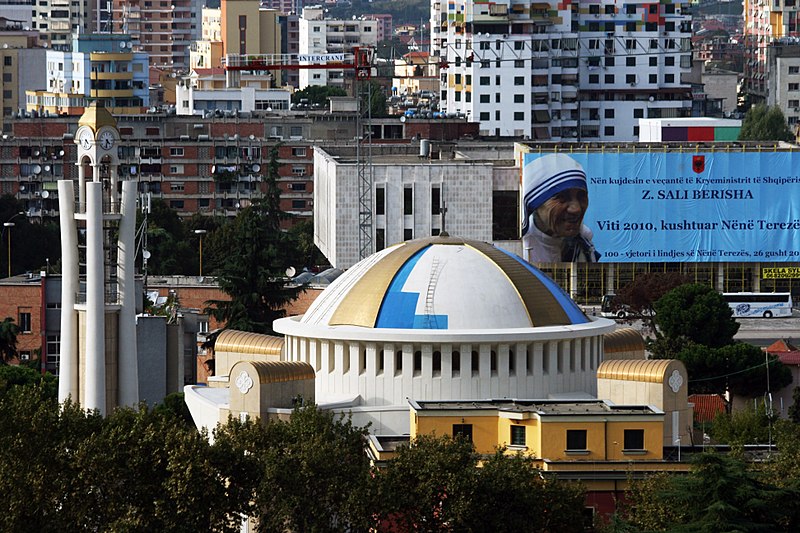 Cathédrale de la Résurrection-du-Christ de Tirana