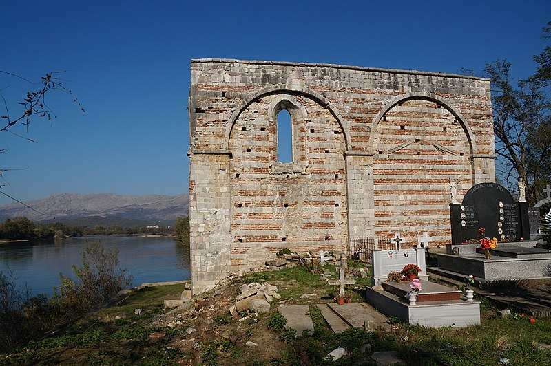 Ruinen der Kirche von Shirgj