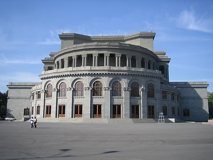 freedom square erywan