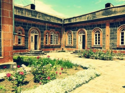 hovhannes shiraz house museum giumri