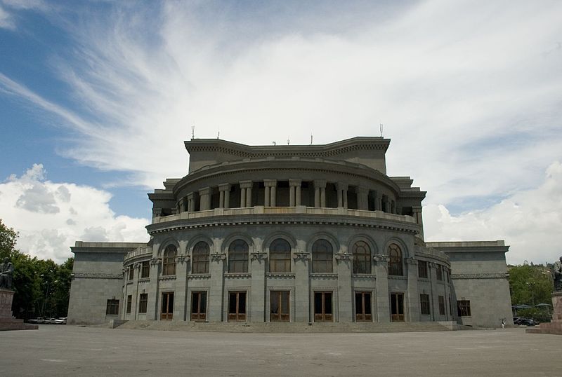 Opern- und Ballett-Theater Jerewan