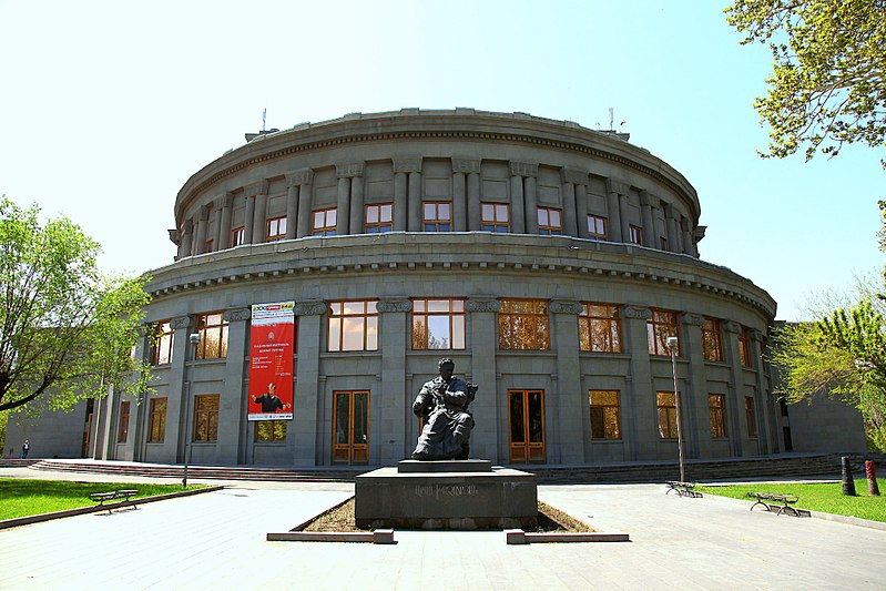 Opern- und Ballett-Theater Jerewan