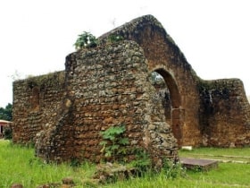Antigua catedral de San Salvador del Congo