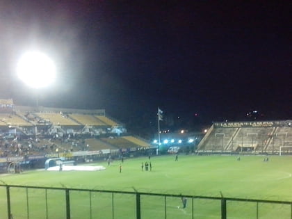 Stade Don León Kolbovski