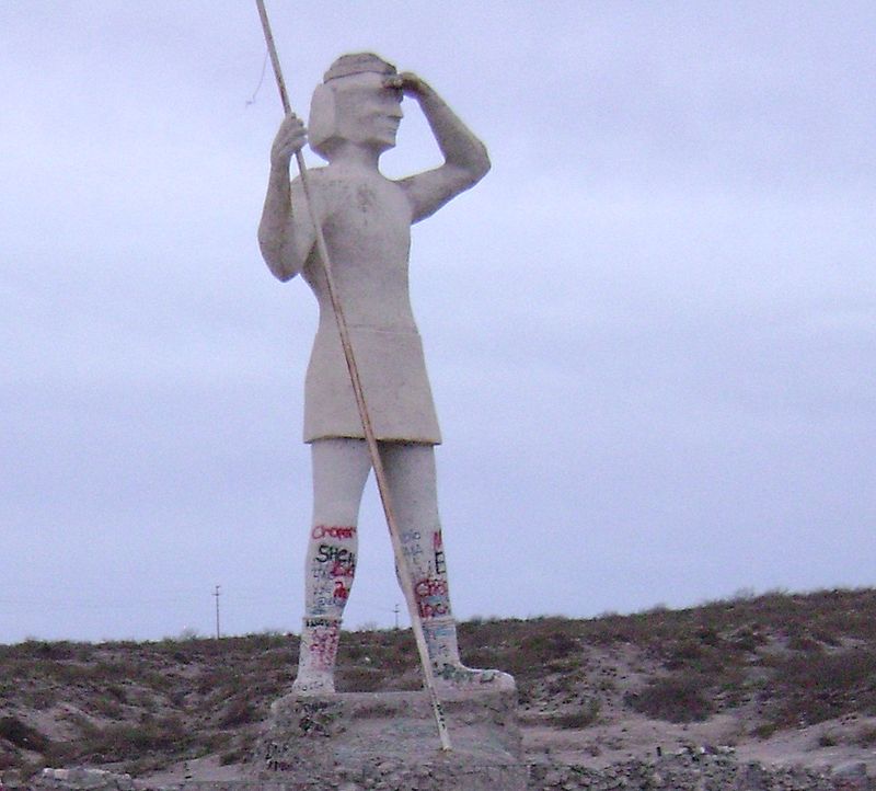Indio Comahue Monument