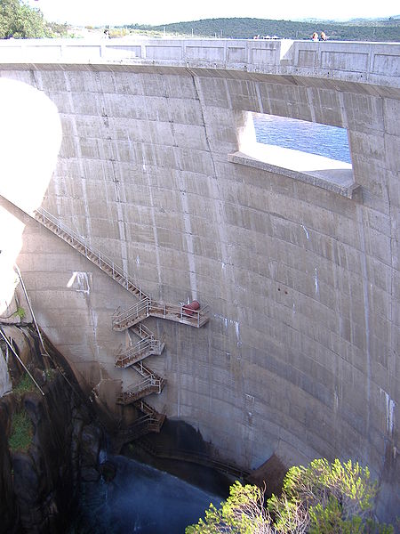 El Cajón Dam