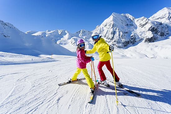 le ski dans les alpes les meilleures stations de ski pour les familles