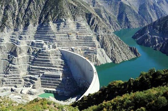 Deriner Dam