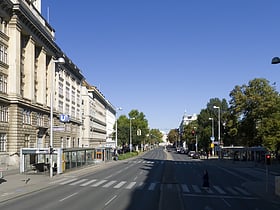 Friedrich-Schmidt-Platz