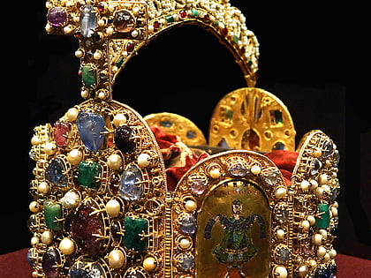 imperial crown of the holy roman empire vienna