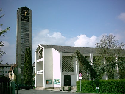 pfarrkirche zur heiligen familie graz