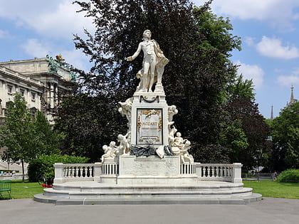 mozart statue vienne