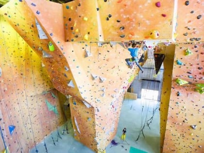 sydney indoor climbing gym villawood