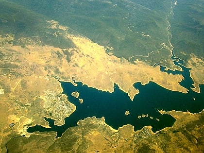 jindabyne dam