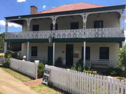 Colonial Inn Museum