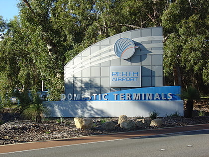 perth airport kalamunda nationalpark