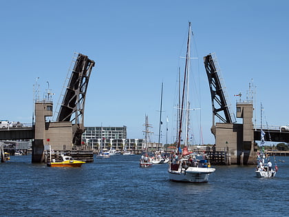 birkenhead bridge port adelaide