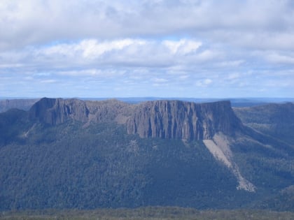 cathedral mountain tasmanian wilderness