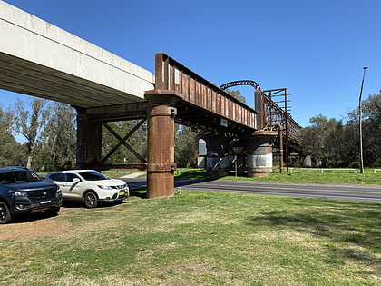 macquarie river railway bridge dubbo