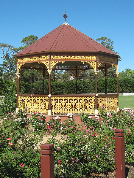 Nieuwesteeg Heritage Rose Garden