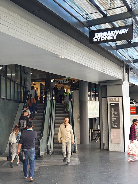 Broadway Shopping Centre