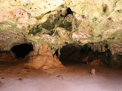 quadiriki caves savaneta