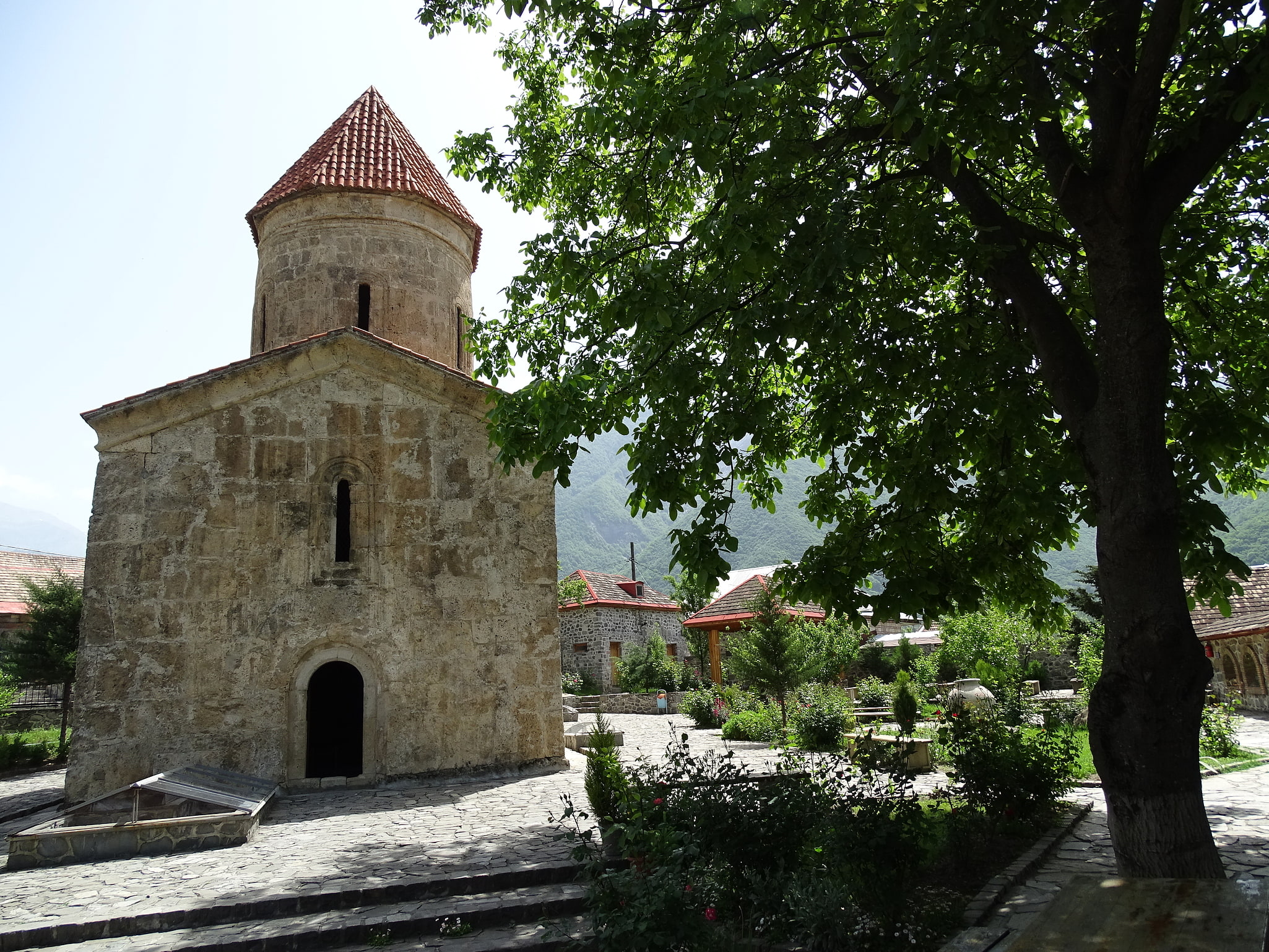 Kish, Azerbaiyán