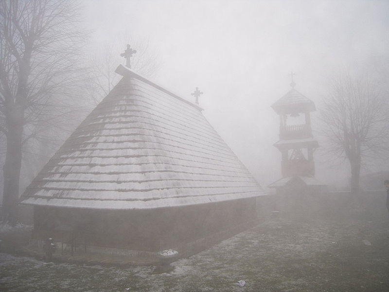 Église en bois Saint-Nicolas de Javorani