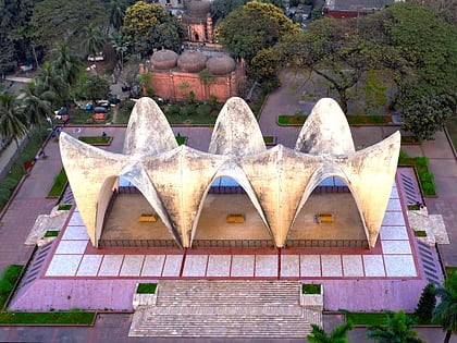 mausoleum of three leaders dhaka