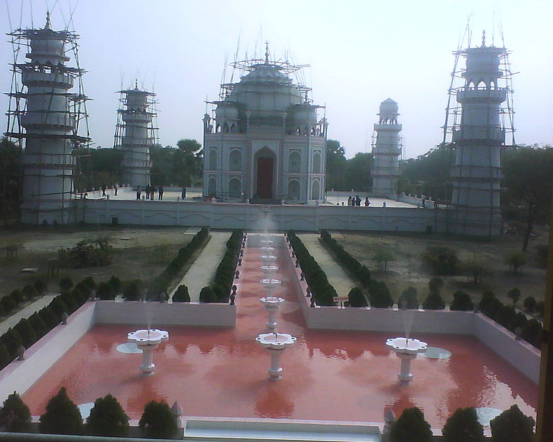 Taj Mahal Bangladesh