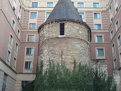 black tower bruselas