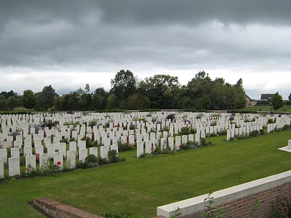 artillery wood commonwealth war graves commission cemetery
