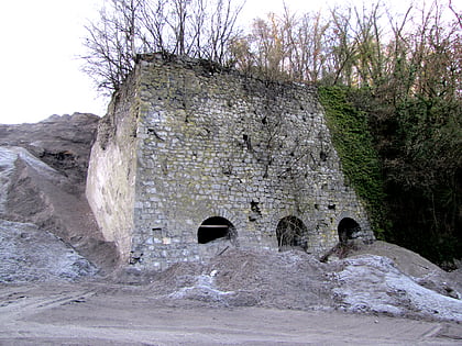 Lyell Cave