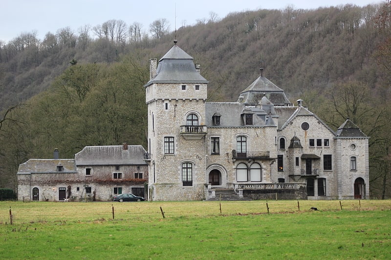 chateau de lassus hamoir