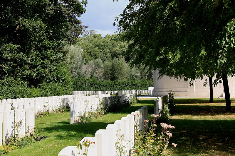 Berks Commonwealth War Graves Commission Cemetery Extension