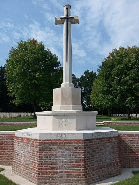 Hotton War Cemetery