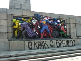monument a larmee sovietique sofia