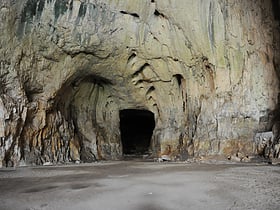 Devetashka cave