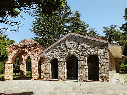thracian tomb of kazanlak