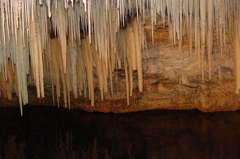 Cueva Crystal