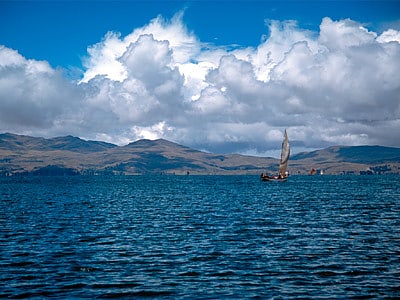 Wiñaymarka Lake