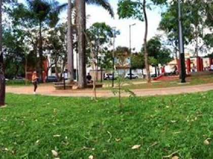 Praça Comendador Negrão de Lima