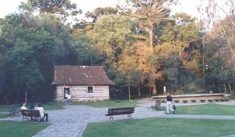 Bosque do Papa / Polish Memorial