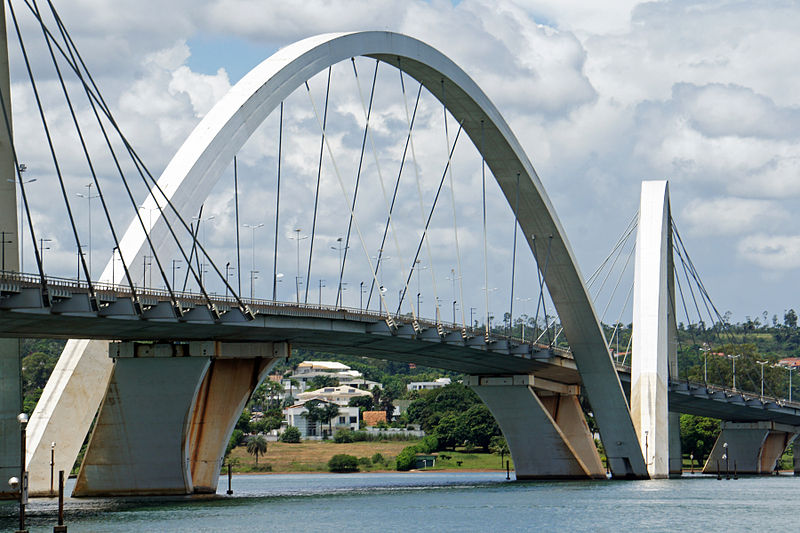 Puente Juscelino Kubitschek
