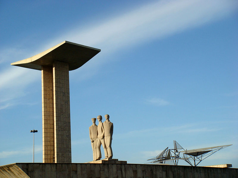Monumento a los muertos de la Segunda Guerra Mundial