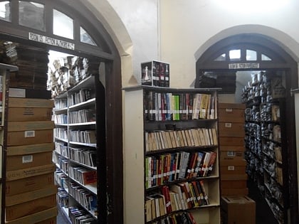 biblioteca publica y museo de nasau