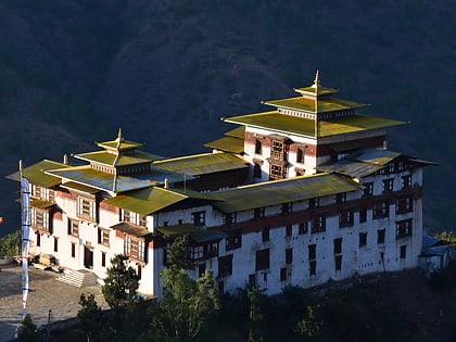 dzong trashigang