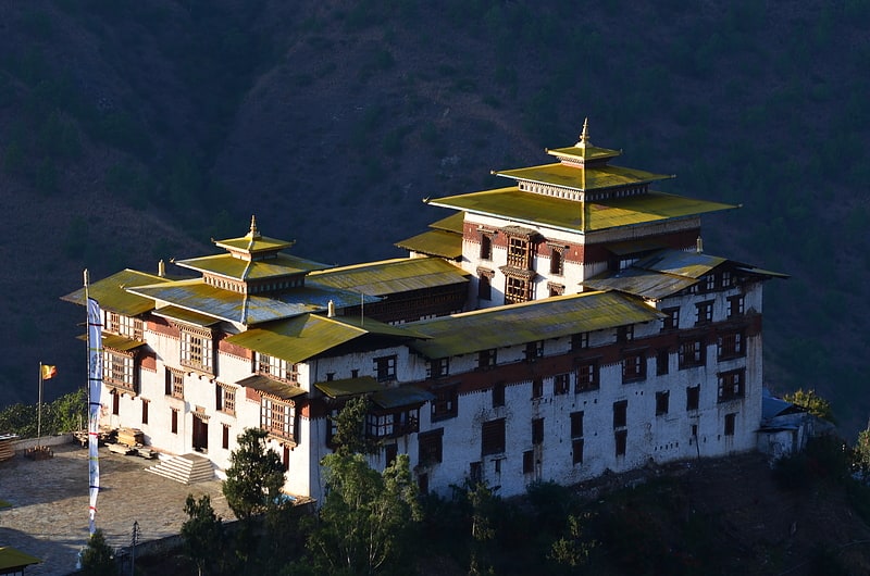 trashigang dzong traszigang