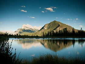 vermilion lakes parque nacional banff
